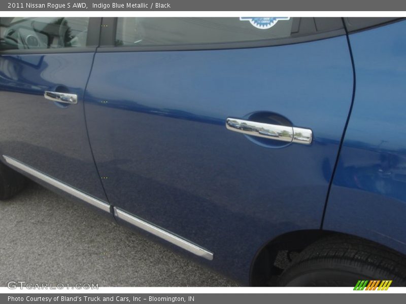 Indigo Blue Metallic / Black 2011 Nissan Rogue S AWD
