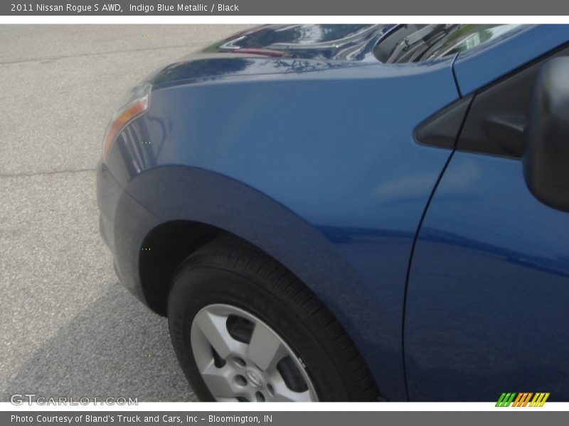 Indigo Blue Metallic / Black 2011 Nissan Rogue S AWD