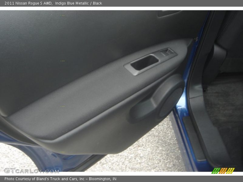 Indigo Blue Metallic / Black 2011 Nissan Rogue S AWD