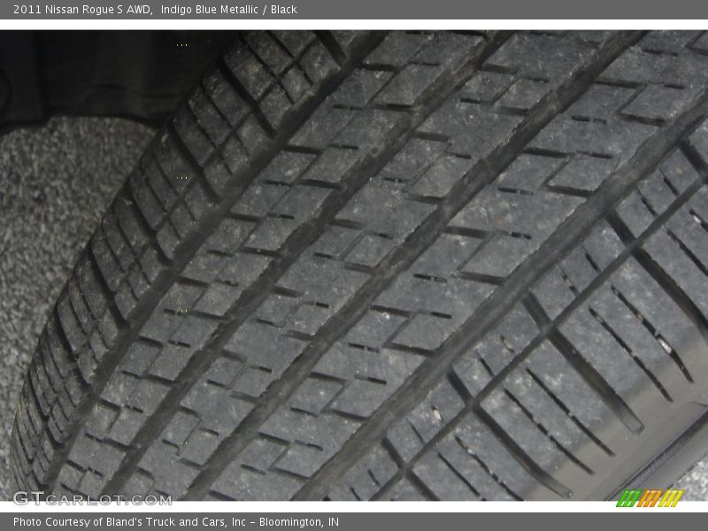 Indigo Blue Metallic / Black 2011 Nissan Rogue S AWD