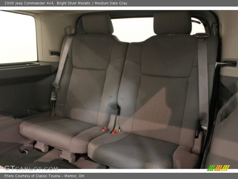 Bright Silver Metallic / Medium Slate Gray 2006 Jeep Commander 4x4