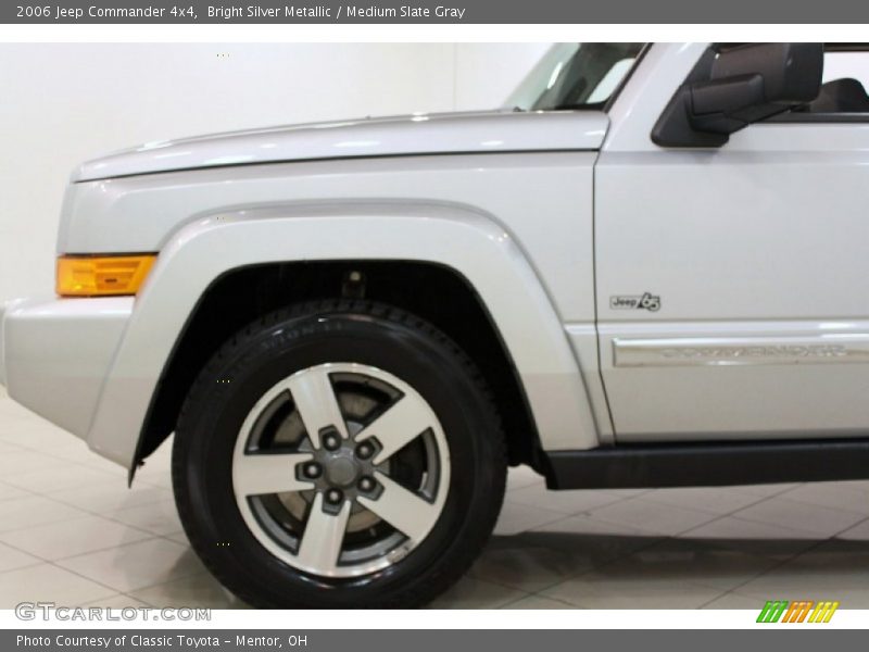 Bright Silver Metallic / Medium Slate Gray 2006 Jeep Commander 4x4