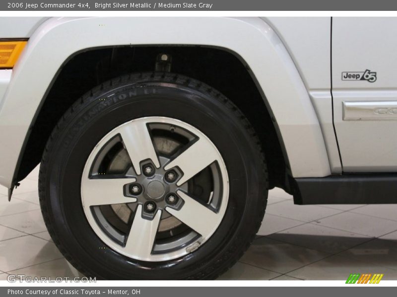 Bright Silver Metallic / Medium Slate Gray 2006 Jeep Commander 4x4