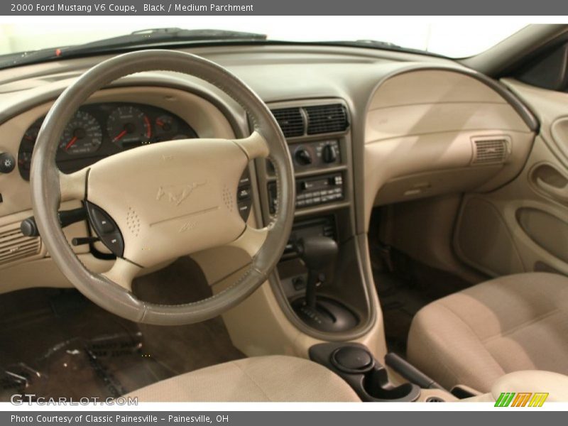 Black / Medium Parchment 2000 Ford Mustang V6 Coupe