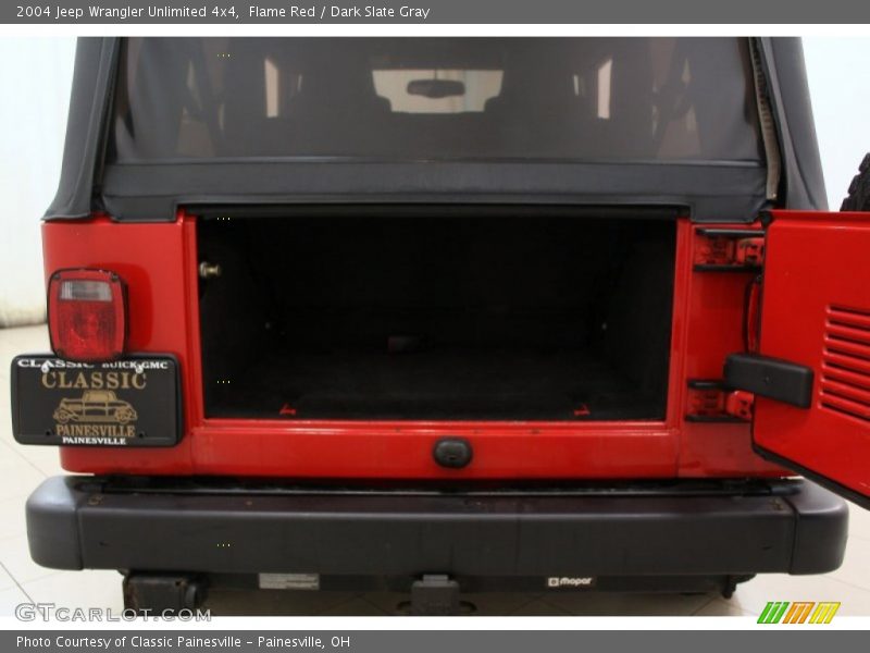 Flame Red / Dark Slate Gray 2004 Jeep Wrangler Unlimited 4x4