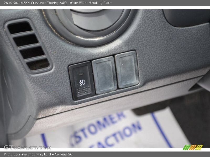 White Water Metallic / Black 2010 Suzuki SX4 Crossover Touring AWD