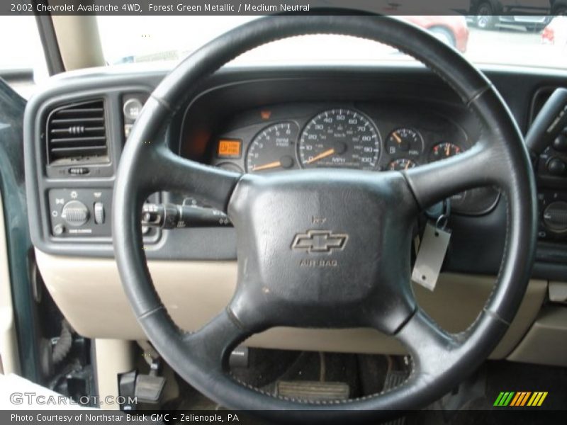 Forest Green Metallic / Medium Neutral 2002 Chevrolet Avalanche 4WD