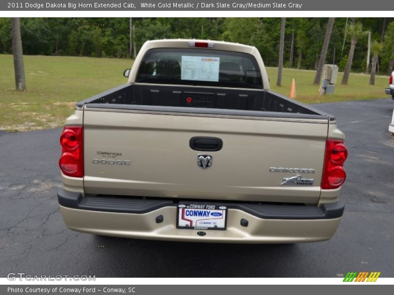White Gold Metallic / Dark Slate Gray/Medium Slate Gray 2011 Dodge Dakota Big Horn Extended Cab
