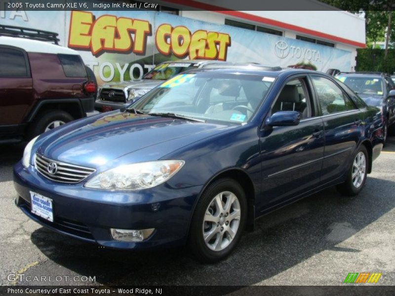 Indigo Ink Pearl / Gray 2005 Toyota Camry XLE V6