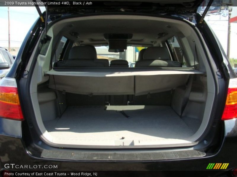 Black / Ash 2009 Toyota Highlander Limited 4WD