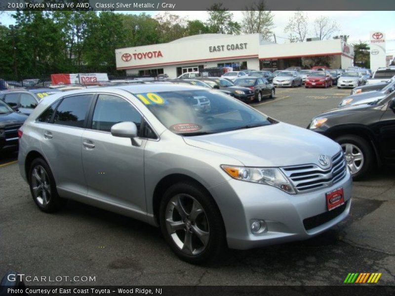 Classic Silver Metallic / Gray 2010 Toyota Venza V6 AWD
