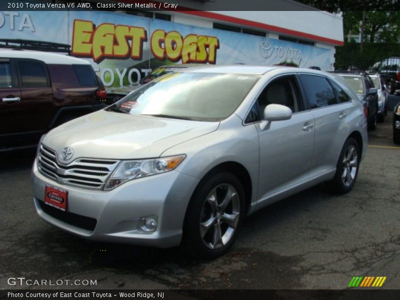 Classic Silver Metallic / Gray 2010 Toyota Venza V6 AWD