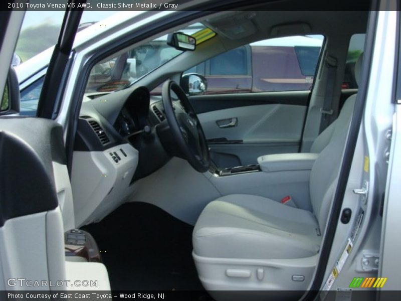 Classic Silver Metallic / Gray 2010 Toyota Venza V6 AWD