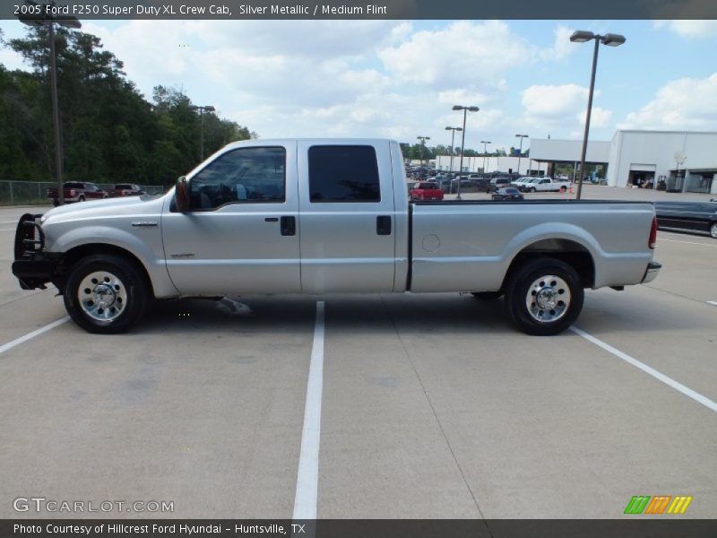 Silver Metallic / Medium Flint 2005 Ford F250 Super Duty XL Crew Cab