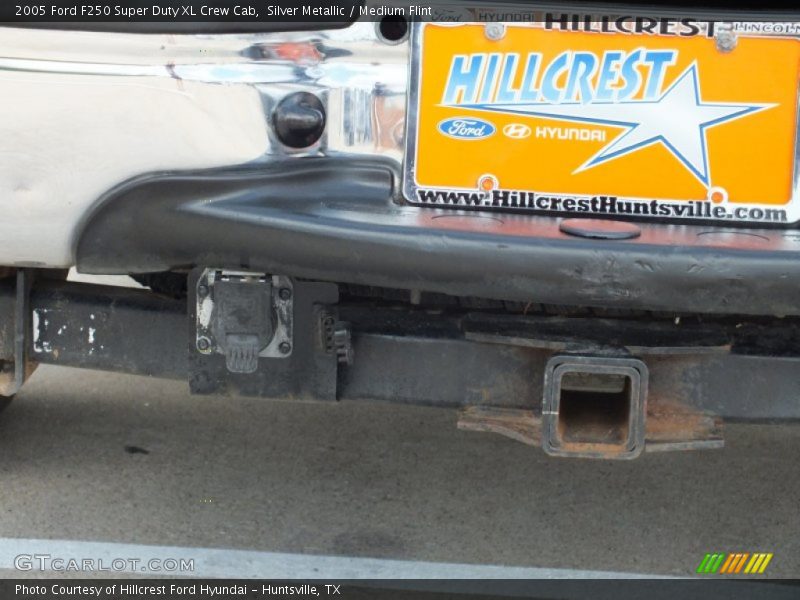 Silver Metallic / Medium Flint 2005 Ford F250 Super Duty XL Crew Cab