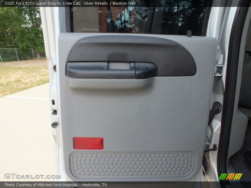 Silver Metallic / Medium Flint 2005 Ford F250 Super Duty XL Crew Cab