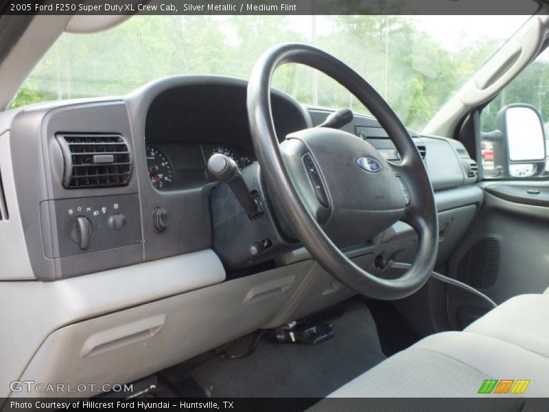 Silver Metallic / Medium Flint 2005 Ford F250 Super Duty XL Crew Cab