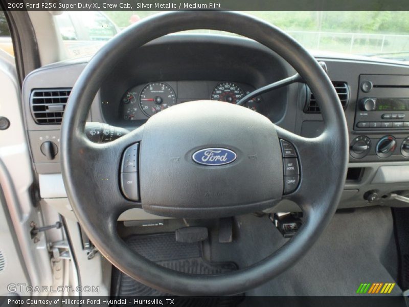 Silver Metallic / Medium Flint 2005 Ford F250 Super Duty XL Crew Cab