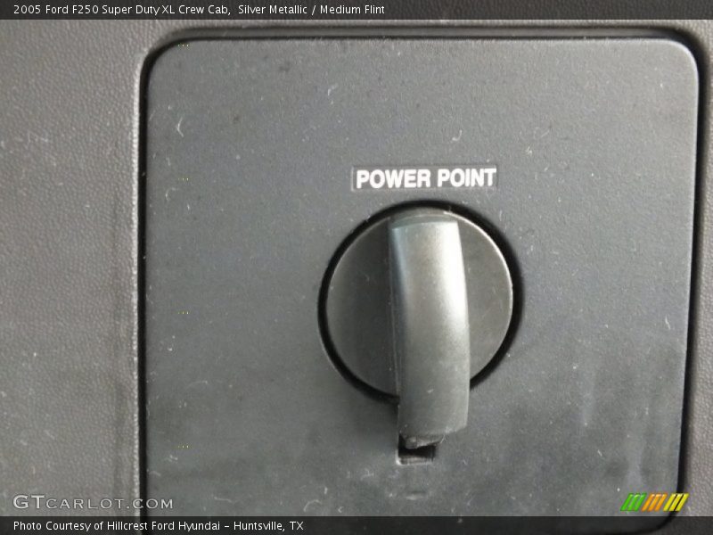 Silver Metallic / Medium Flint 2005 Ford F250 Super Duty XL Crew Cab