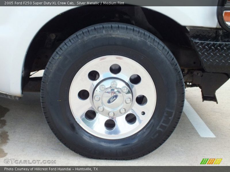 Silver Metallic / Medium Flint 2005 Ford F250 Super Duty XL Crew Cab