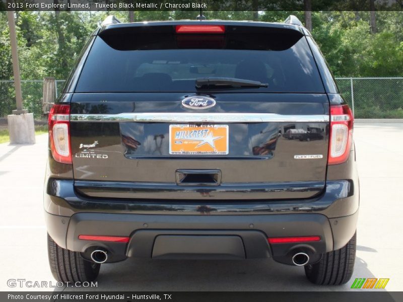 Tuxedo Black Metallic / Charcoal Black 2013 Ford Explorer Limited