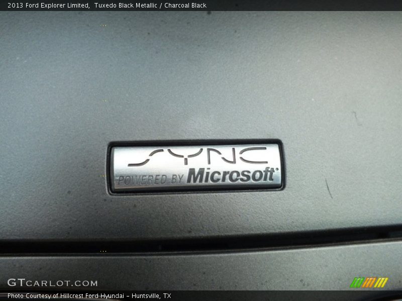 Tuxedo Black Metallic / Charcoal Black 2013 Ford Explorer Limited