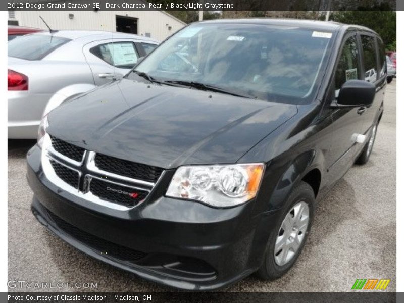 Dark Charcoal Pearl / Black/Light Graystone 2012 Dodge Grand Caravan SE