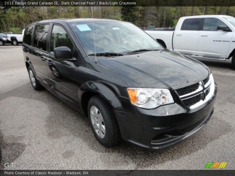 Dark Charcoal Pearl / Black/Light Graystone 2012 Dodge Grand Caravan SE