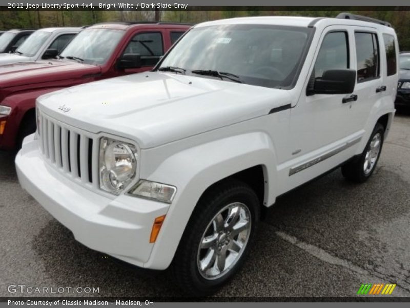 Bright White / Dark Slate Gray 2012 Jeep Liberty Sport 4x4