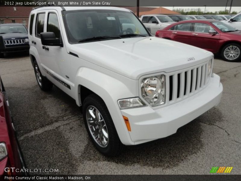 Bright White / Dark Slate Gray 2012 Jeep Liberty Sport 4x4