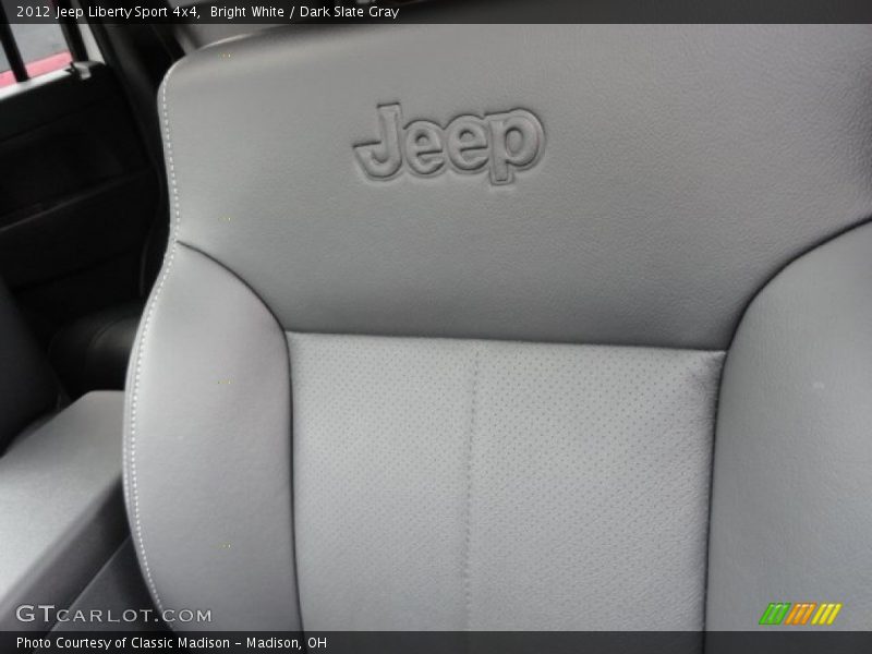 Bright White / Dark Slate Gray 2012 Jeep Liberty Sport 4x4