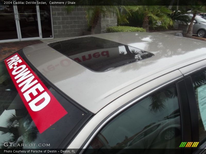 Cashmere / Shale 2004 Cadillac DeVille Sedan
