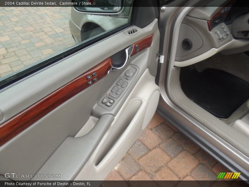Cashmere / Shale 2004 Cadillac DeVille Sedan