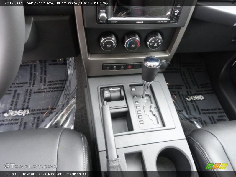 Bright White / Dark Slate Gray 2012 Jeep Liberty Sport 4x4