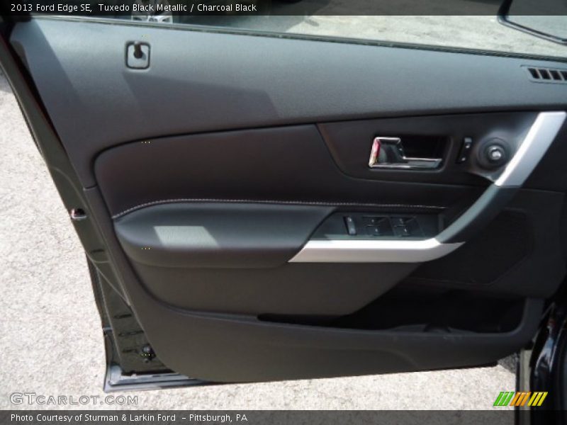 Tuxedo Black Metallic / Charcoal Black 2013 Ford Edge SE