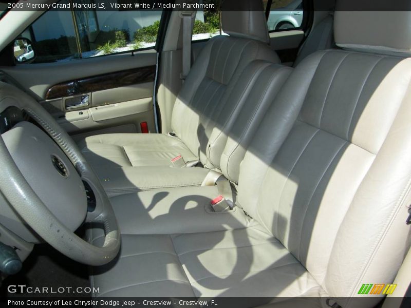 Vibrant White / Medium Parchment 2005 Mercury Grand Marquis LS