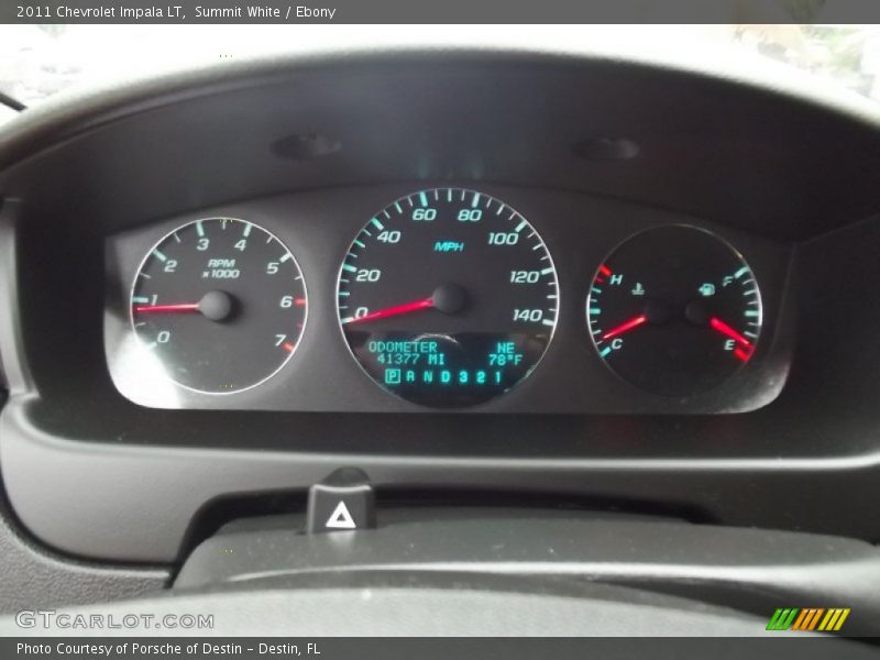 Summit White / Ebony 2011 Chevrolet Impala LT