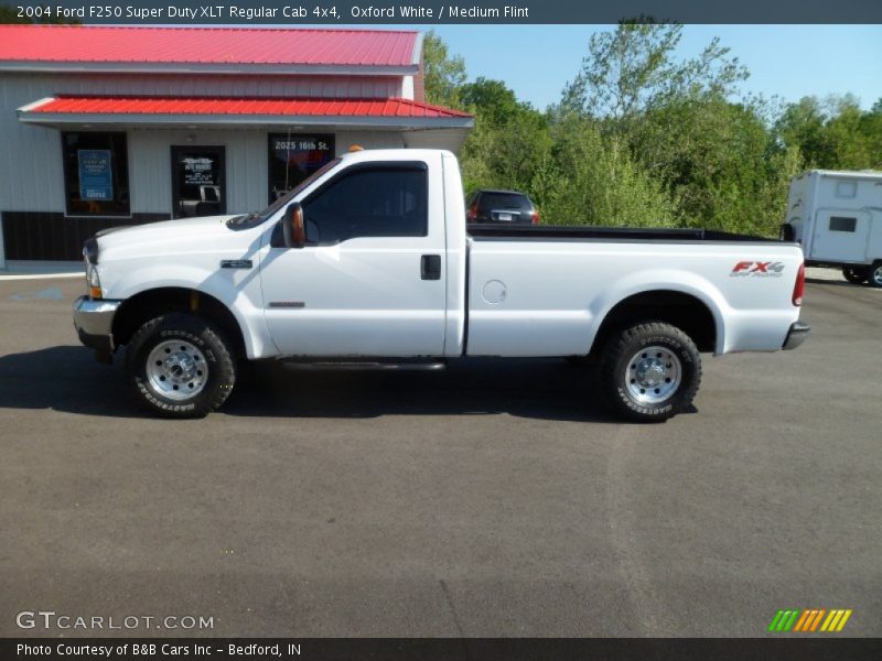 Oxford White / Medium Flint 2004 Ford F250 Super Duty XLT Regular Cab 4x4