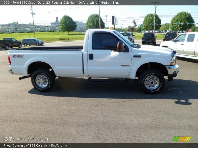 Oxford White / Medium Flint 2004 Ford F250 Super Duty XLT Regular Cab 4x4