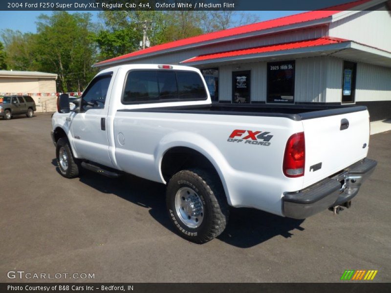 Oxford White / Medium Flint 2004 Ford F250 Super Duty XLT Regular Cab 4x4