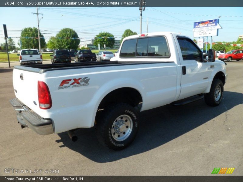 Oxford White / Medium Flint 2004 Ford F250 Super Duty XLT Regular Cab 4x4