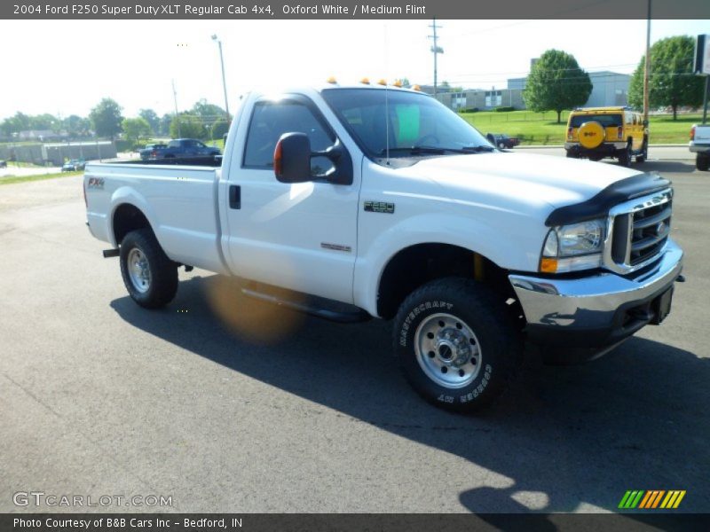 Oxford White / Medium Flint 2004 Ford F250 Super Duty XLT Regular Cab 4x4