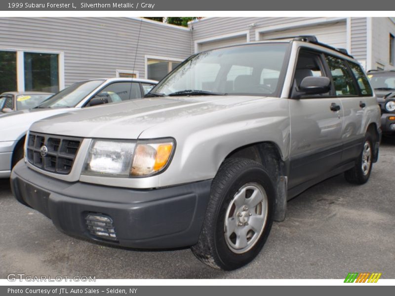 Silverthorn Metallic / Gray 1999 Subaru Forester L