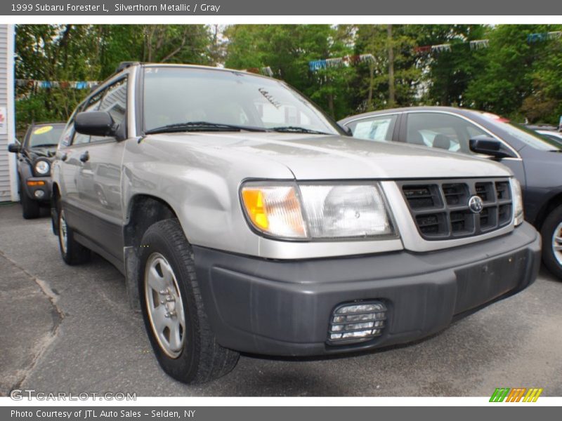 Silverthorn Metallic / Gray 1999 Subaru Forester L