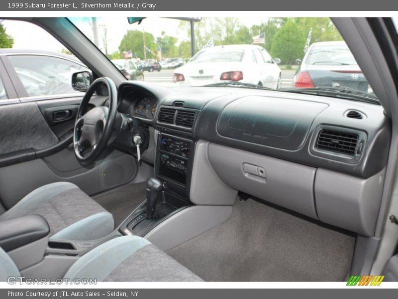 Silverthorn Metallic / Gray 1999 Subaru Forester L