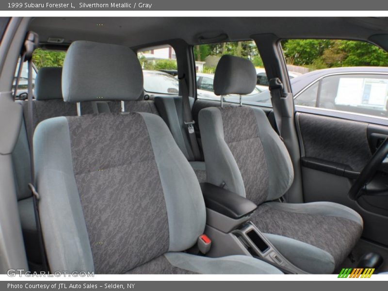 Silverthorn Metallic / Gray 1999 Subaru Forester L
