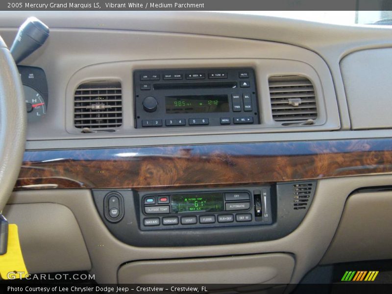 Vibrant White / Medium Parchment 2005 Mercury Grand Marquis LS