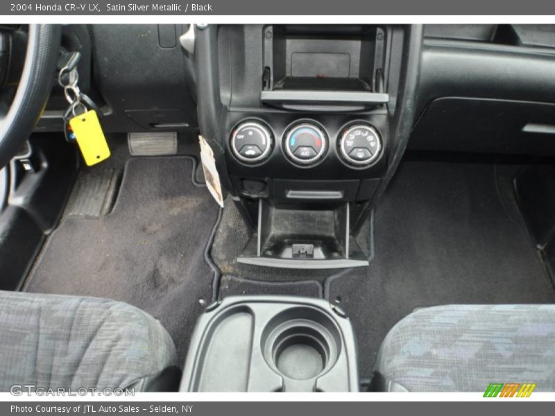 Satin Silver Metallic / Black 2004 Honda CR-V LX