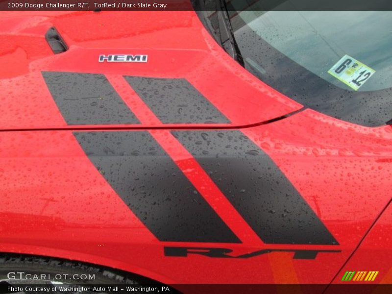 TorRed / Dark Slate Gray 2009 Dodge Challenger R/T