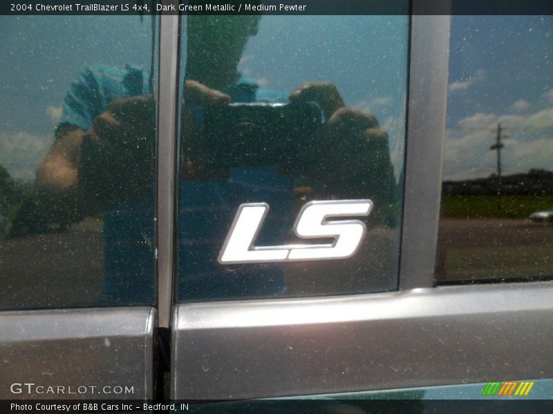 Dark Green Metallic / Medium Pewter 2004 Chevrolet TrailBlazer LS 4x4